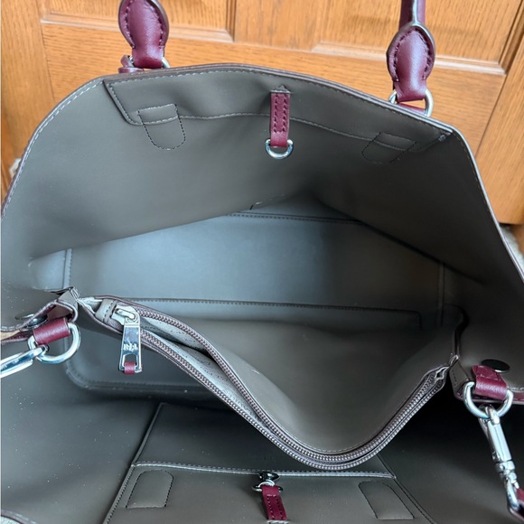 Polo by Ralph Lauren Deep Red Tote - Picture 6 of 10